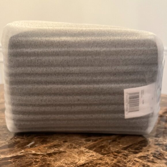 NWT Coach Essential Cosmetic Pouch/Bag/Case in Black Pebble Leather - Picture 3 of 16